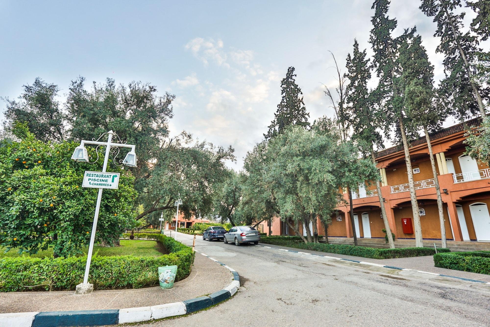 Hotel Al Bassatine Beni Mellal Dış mekan fotoğraf
